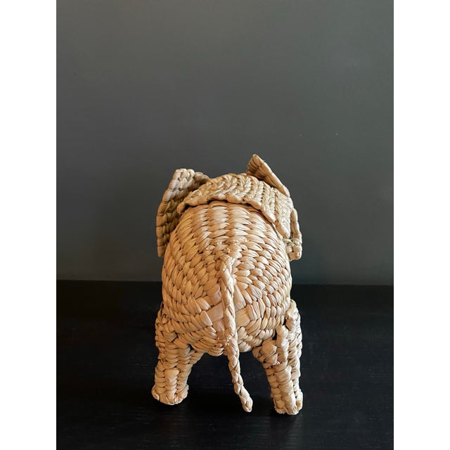 Light Yellow Late 20th Century Mexican Artisan Woven Elephant Box With Hinged Lid For Sale - Image 8 of 9