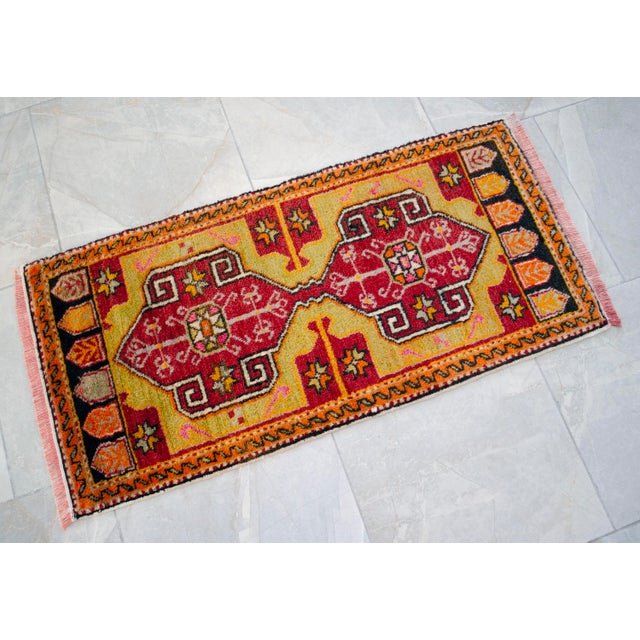 1970s Hand Knotted Small Turkish Rug, Door Mat, Entryway Rug, Bath Mat, Kitchen Decor - 1′8″ × 3′4″ For Sale - Image 14 of 14