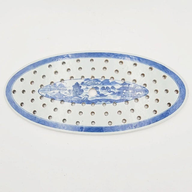 1900 - 1909 Blue & White Chinese Export Oval Tray & Strainer, Circa 1900 For Sale - Image 5 of 8