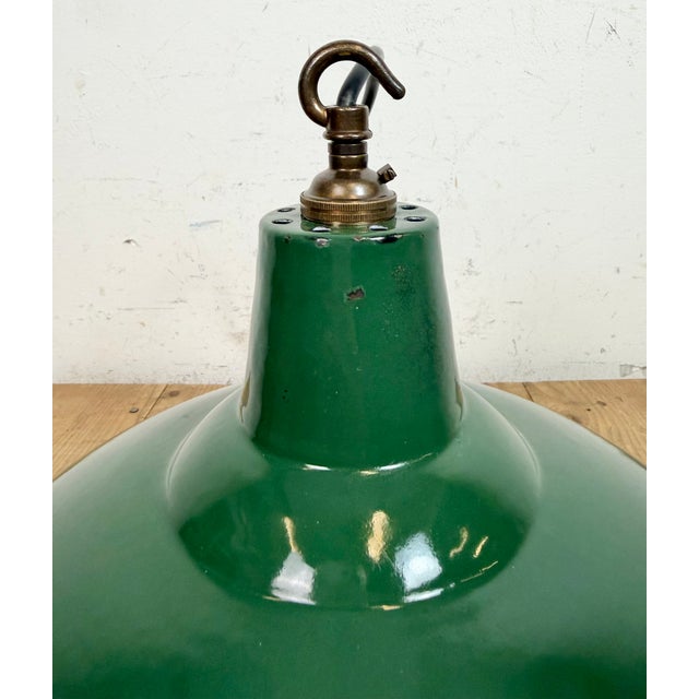 Industrial British Green Enamel Factory Pendant Lamp, 1960s For Sale - Image 15 of 18