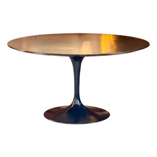 Mid-Century Modern Dining Table by Eero Saarinen for Knoll International For Sale