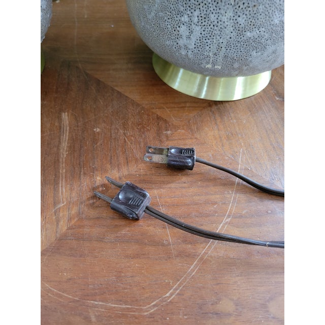 1950s Mid Century Modern Gerald Thurston for Lightolier Ceramic & Brass Table Lamps, Pair For Sale - Image 18 of 18