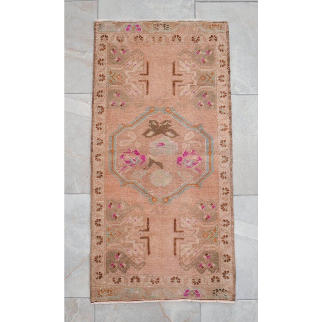 1960s Front of Bath Sink Rug Hand Made Kitchen Mat Muted Color Small Rug Laundry Room Decor - 1'10" X 3'7" For Sale - Image 14 of 18