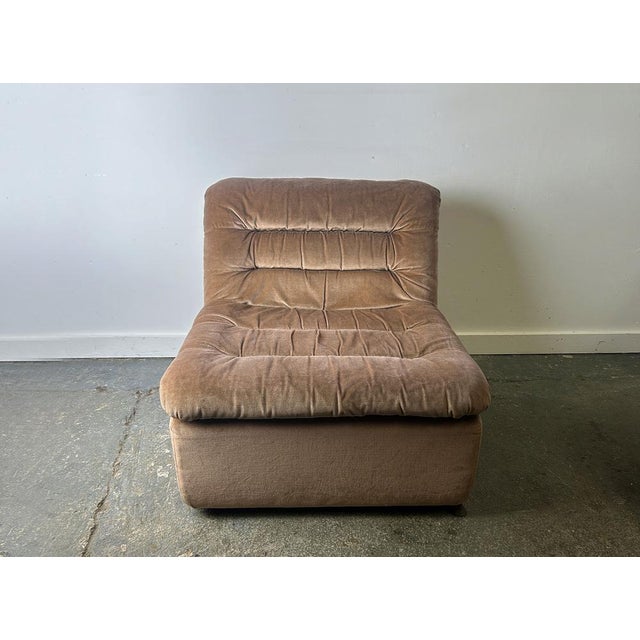 1960s Mid-Century Modern Modular Sofa by Rodney Kinsman for OMK, 1970s, Set of 5 For Sale - Image 5 of 6