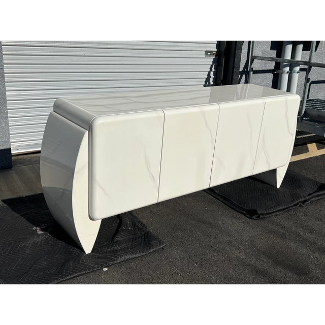 Contemporary 1980 Karl Springer White Faux Marble Lacquer Credenza For Sale - Image 3 of 8