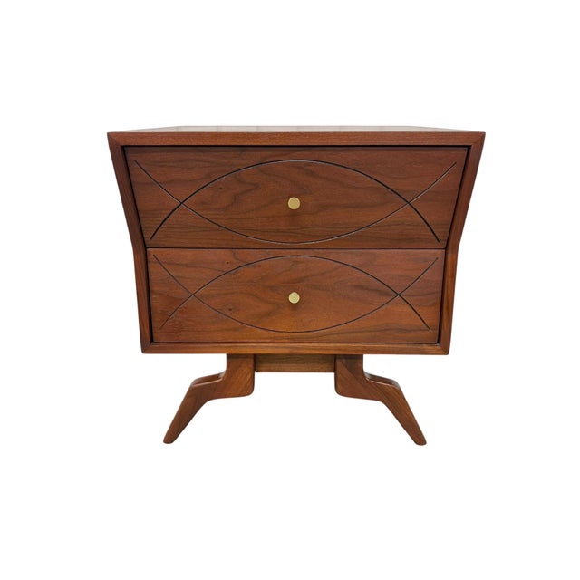 Wood Mid-Century Modern Pearsall Style Walnut Nightstands - Set of 2 - Refinished! For Sale - Image 7 of 9