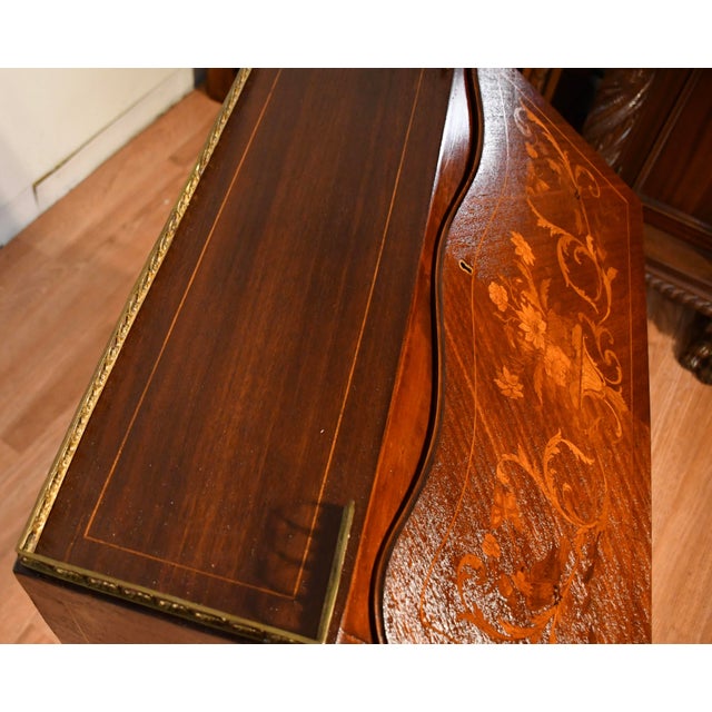 We are pleased to offer this beautiful Antique French Louis XV ladies / Secretary Desk , from the 1900s. This Desk is made...