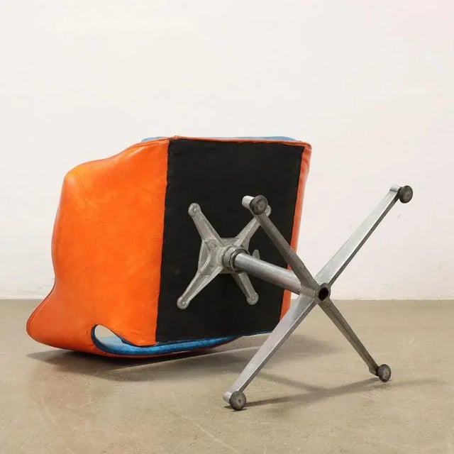 Vintage Armchair in Leatherette & Aluminium, Italy, 1960s For Sale - Image 10 of 11