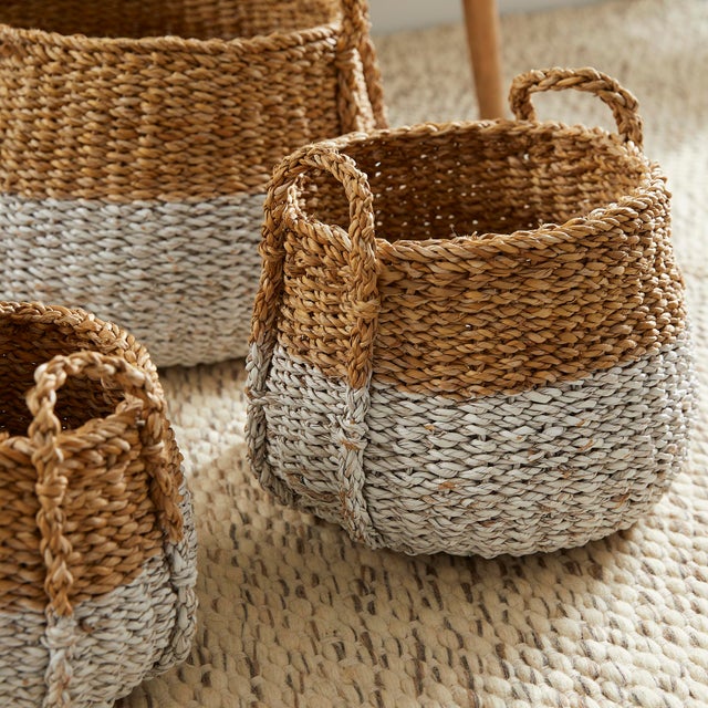Early 21st Century Seagrass Round Baskets With Handles, Set Of 3 For Sale - Image 5 of 5