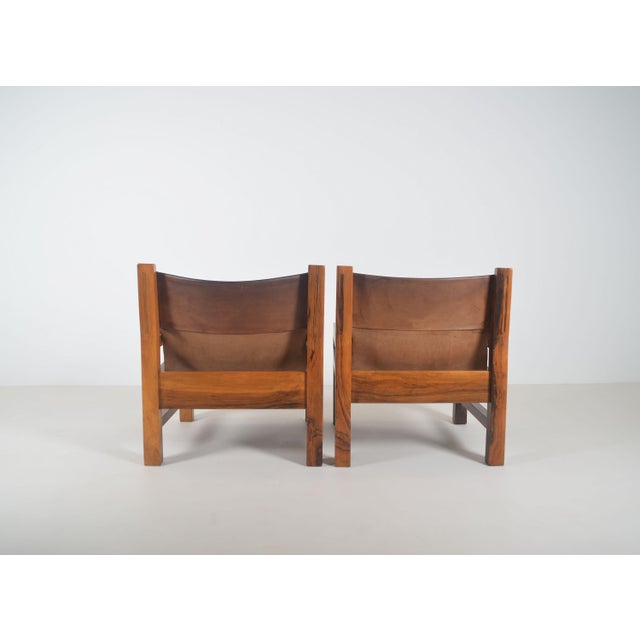 French Armchairs in Olive Wood and Saddle Leather, 1970s, Set of 2 For Sale - Image 6 of 16