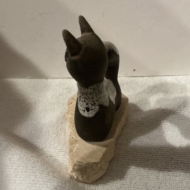 Vintage Studio Art Pottery Cat Kitten Signed Maigon Daga Sculpture Granite Base For Sale In Houston - Image 6 of 10