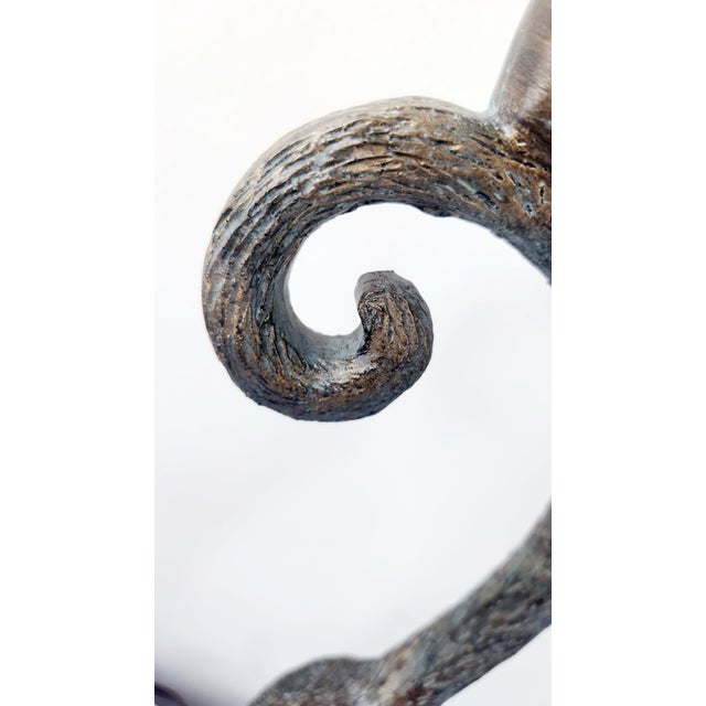 Vintage 1980's Monkey Lamp, Bronze Patinated Metal – Sculptural Hollywood Regency Accent Lighting For Sale - Image 12 of 17