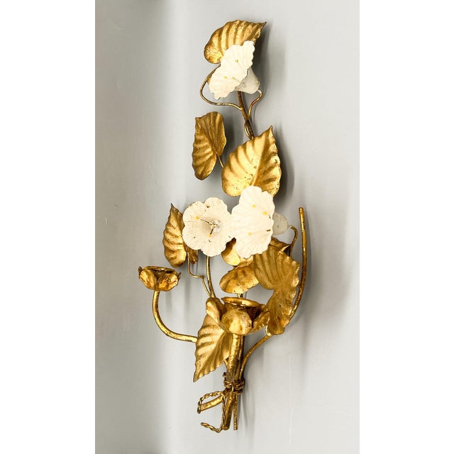 Vintage Italian Gilt Tole Floral Wall Sconces, Pair With White Trumpet Flowers – Hollywood Regency / Italian Provincial For Sale In Houston - Image 6 of 15