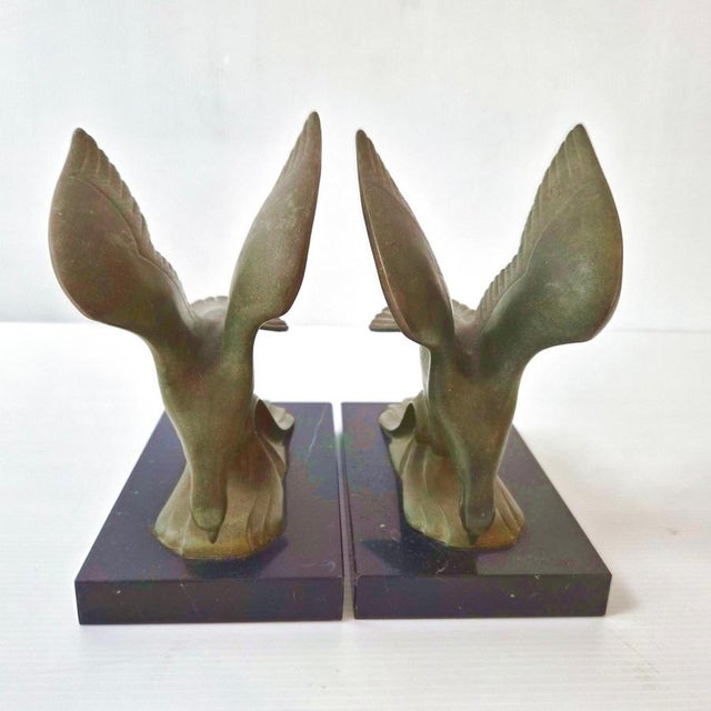 Green Vintage Seagull on a Wave Bookends in Marble and Metal, 1950s, Set of 2 For Sale - Image 8 of 15