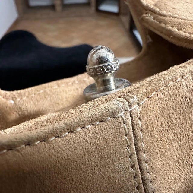 A Luxury 1960s Light Brown Suede Leather Italian Hand-Bag For Sale - Image 12 of 13