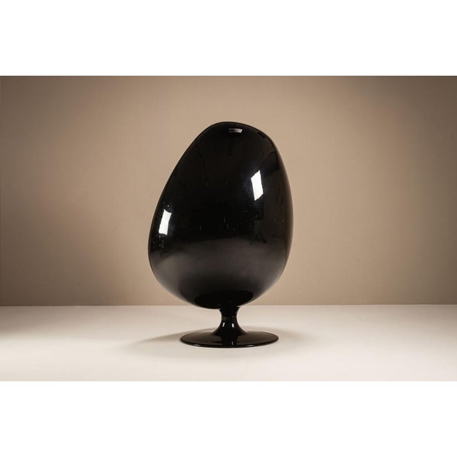 Black Egg Pod Chair in Black and Red by Eero Aarnio, 1960s For Sale - Image 8 of 17