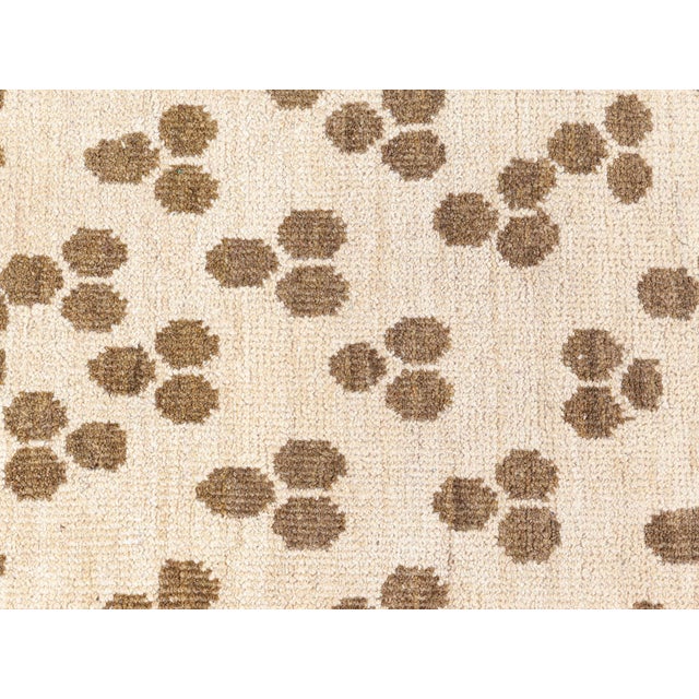 Traditional Inspired Rug by Doris Leslie Blau Size: 5'7" × 8'7" (170 × 261 cm) Age: New Color: Beige, Green Material: Wool...