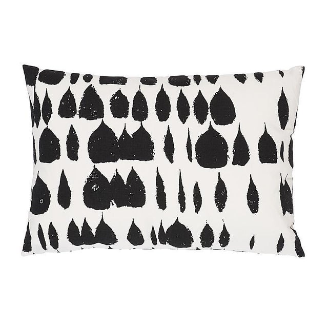 2020s Schumacher Queen of Spain 20" Lumabr Pillow in Black For Sale - Image 5 of 5