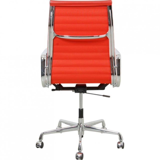 EA-119 Chair in Red Leather by Charles Eames, 2000s For Sale - Image 3 of 18