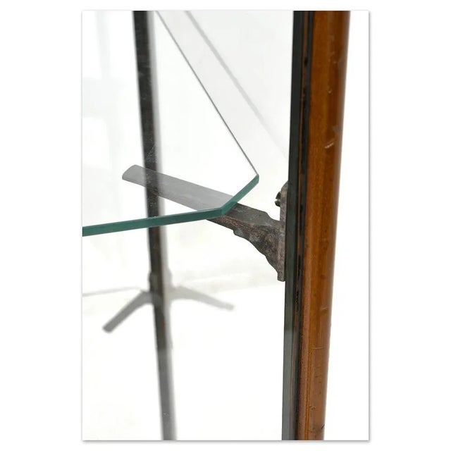 Vintage Presentation Showcase in Mahogany For Sale - Image 6 of 9