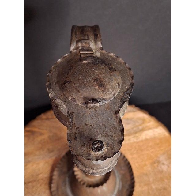 Antique 19thC Sheet Tin Betty Lamp Integrated Saucer Stand Primitive Fat Oil For Sale - Image 11 of 18