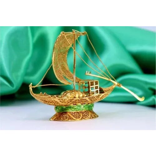 Rabelo Boat in Gilded Silver Filigree with Barrels For Sale - Image 3 of 7