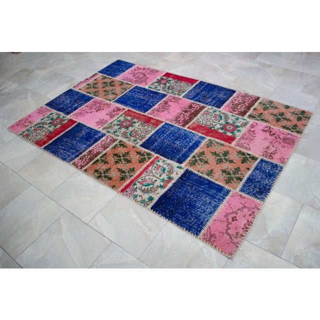 Vibrant Pink & Red Turkish Rug Hand Knotted Handstitched Art - 5'7"x7'10" For Sale - Image 14 of 17