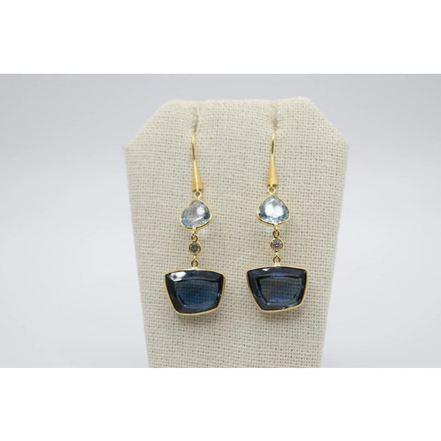 Metal Mid 20th Century Blue Topaz and Diamond Drop Earring With 18k Yellow Gold, A Pair For Sale - Image 7 of 8