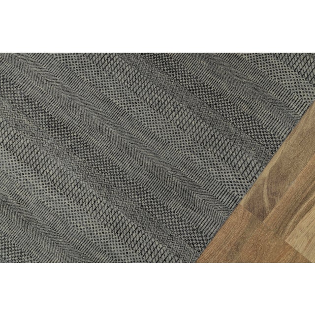 Contemporary 8' x 10' Savannah Hand Knotted Modern Grey and Black Wool & Silk Rug For Sale - Image 3 of 18