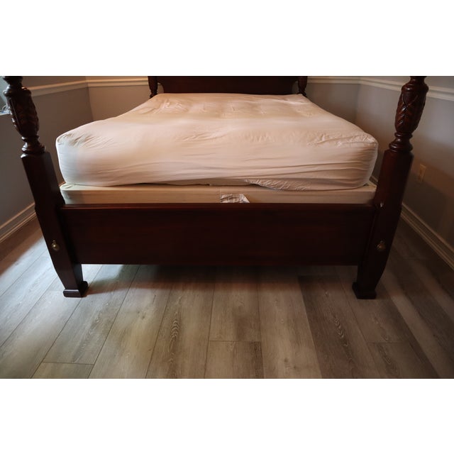 Traditional Traditional Queen Size Wooden Four Poster Canopy Pediment Rice Bedframe For Sale - Image 3 of 6