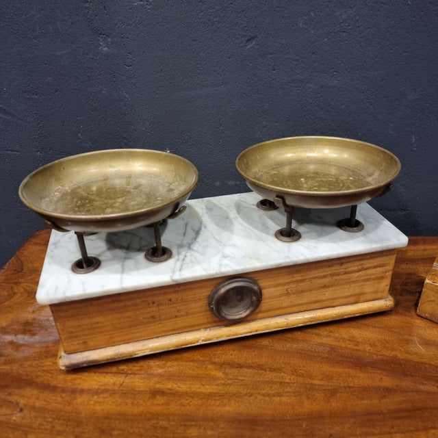 Late 19th Century 800 Scale with Marble Lid, 1870 For Sale - Image 5 of 12