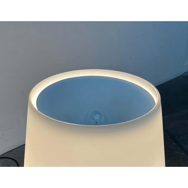 Mid-Century Modern Mid-Century Modern Italian Model 1853 Grande Glass Floor Lamp by Max Ingrand for Fontana Arte For Sale - Image 3 of 18