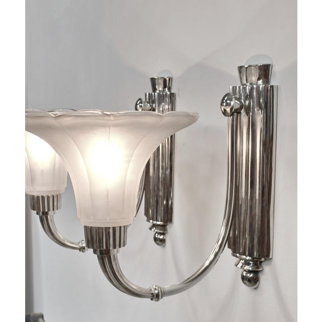 Petitot & Degue French Art Deco Nickeled Bronze & Frosted Glass Modernist Wall Sconces 1930s - A Pair For Sale - Image 9 of 14