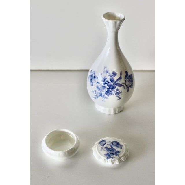 Coalport Porcelain Coalport English China Bud Vase and Trinket Box - Set of 2 For Sale - Image 4 of 8
