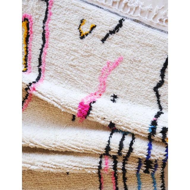 White Contemporary Azilal Rug - 10 X 7.1 Ft For Sale - Image 8 of 8