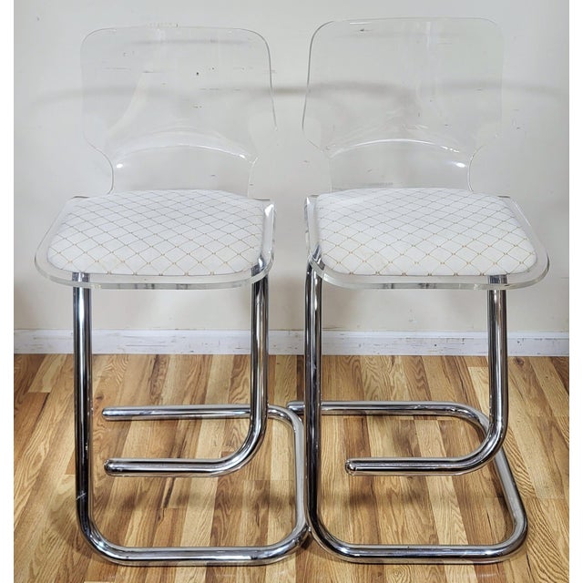 Mid-Century Modern Lucite & Chrome Mid-Century Modern Bar & Pair of Barstool Chairs by Luigi Bardini For Sale - Image 3 of 18