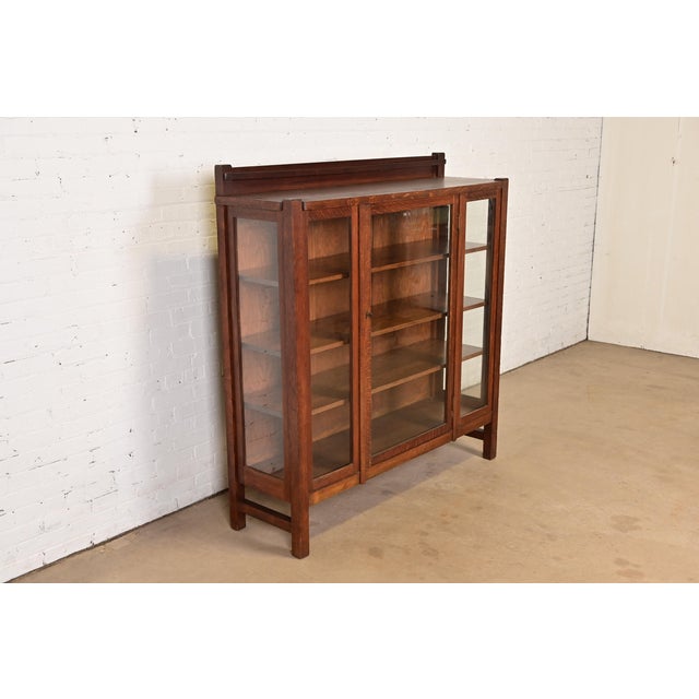 Charles Limbert Limbert Style Antique Mission Oak Arts and Crafts Bookcase Cabinet, Circa 1910 For Sale - Image 4 of 15