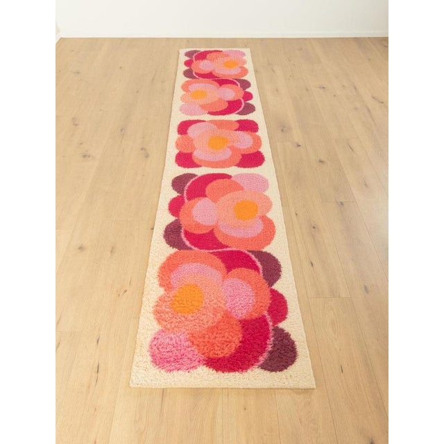 1970s Menuette rug, Desso, 70 x 340 Pattern "Verner Panton Era"High-quality machine-made rug tAge 40-50 years100% virgin...