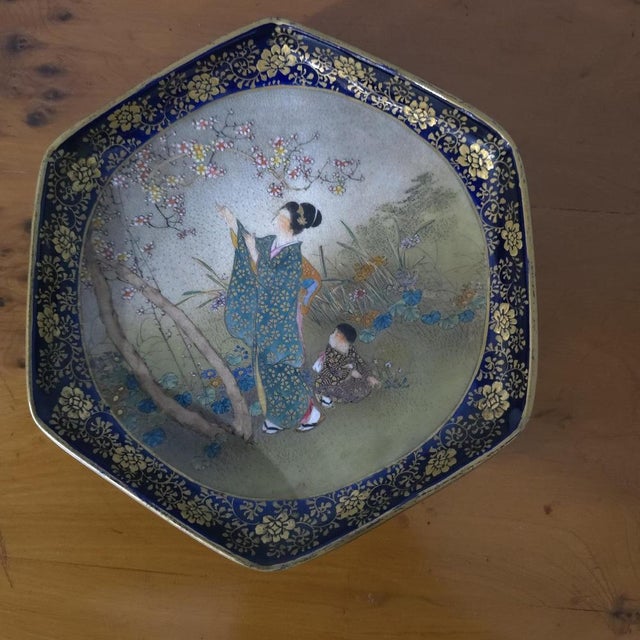 Very nice 5.5" diameter signed Satsuma bowl, in excellent condition. Satsuma china, or Satsuma ware, originates from the...