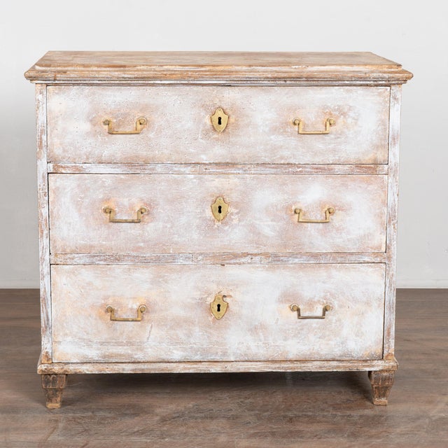 Gustavian (Swedish) 19th Century Swedish Pine Chest of Three Drawers For Sale - Image 3 of 10