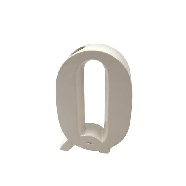 White Space Age White Q Letter Shaped Ceramic Vase by Marcel Radureau, 1970 For Sale - Image 8 of 11