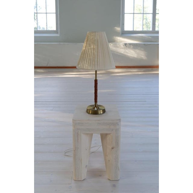 Mid-Century Modern Table Lamp with Brass Base attributed to Ewå Värnamo, 1950s For Sale - Image 4 of 11