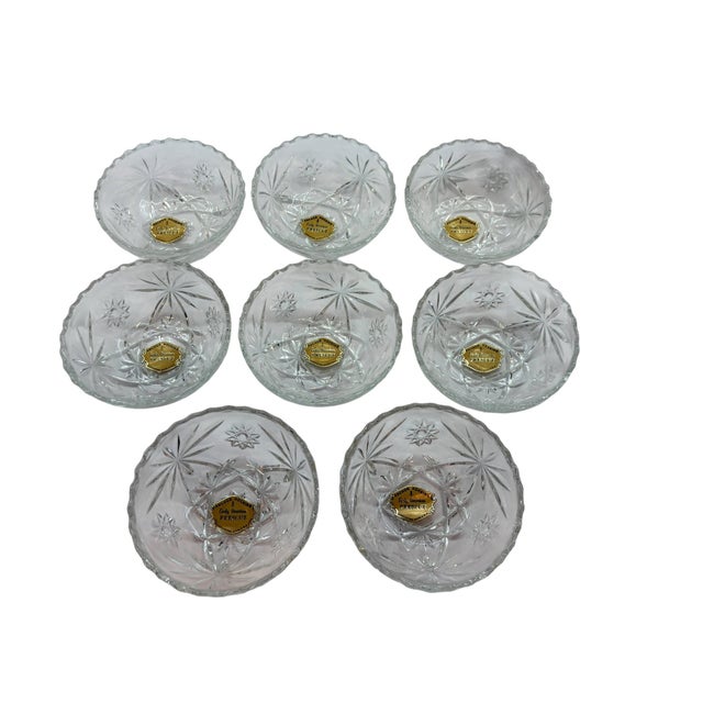 This set of eight bowls, manufactured by Anchor Hocking, is part of the Prescut collection. The collection is also...