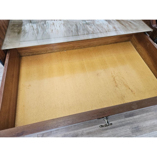 Mid-Century Mahogany Nightstands with Double Glass Tops, 1960, Set of 2 For Sale - Image 17 of 18