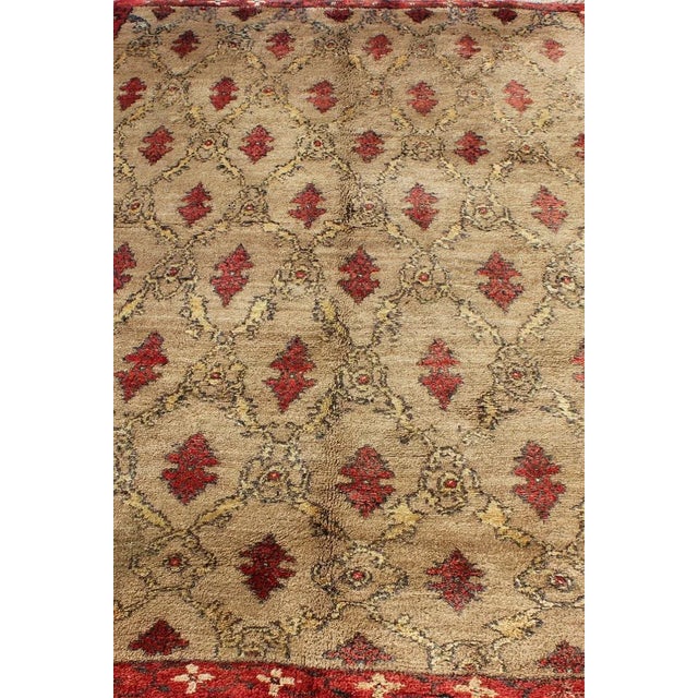 Tribal Turkish Tulu With Repeating Tribal Motifs on a Sand Field Surrounded by a Red Border For Sale - Image 3 of 13