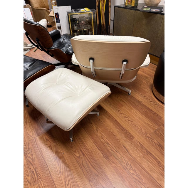 Eames White leather white Ash Lounge chair by Herman Miller 2014 Clean For Sale In Palm Springs - Image 6 of 18