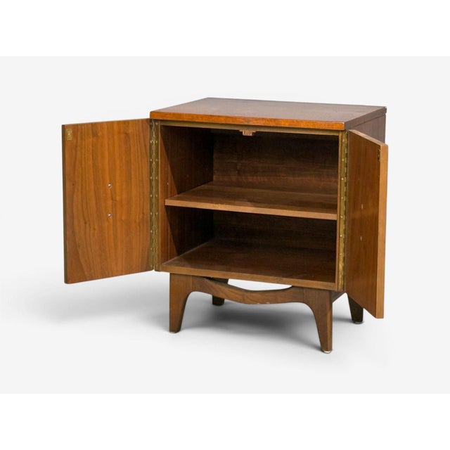 Young Manufacturing, Modern Nightstands, Walnut, Usa, 1960s For Sale - Image 9 of 17