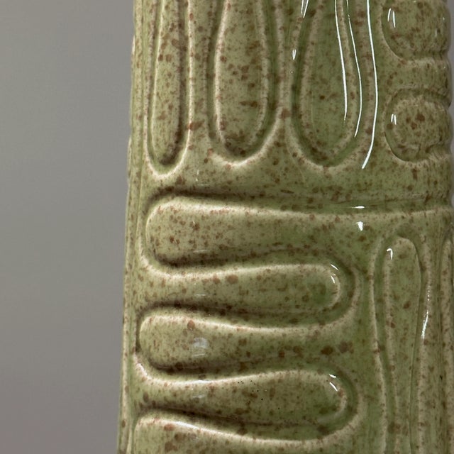 Vintage Studio Craft MCM Muted Green Ceramic Table Lamp For Sale In Philadelphia - Image 6 of 7