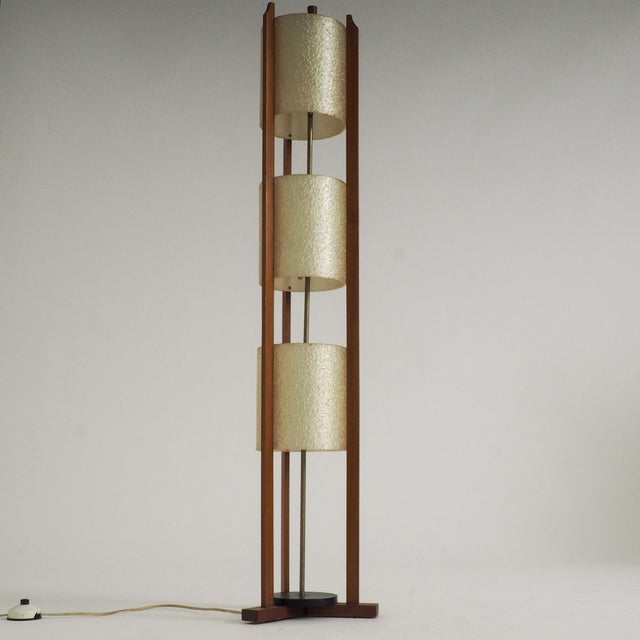 Mid-Century Modern Three-Tier Fiberglass and Wood Floor Lamp, 1950s For Sale - Image 9 of 14