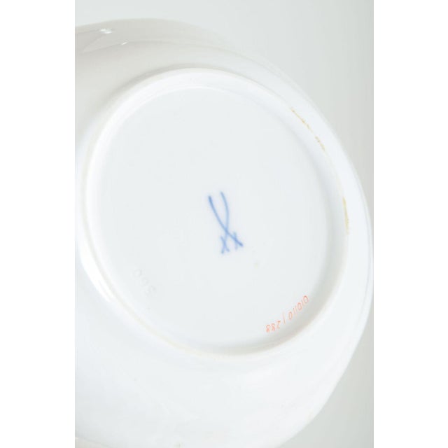 20th Century Porcelain Mocha Cups with Saucers and Plates by Meissen, Set of 6 For Sale - Image 4 of 5